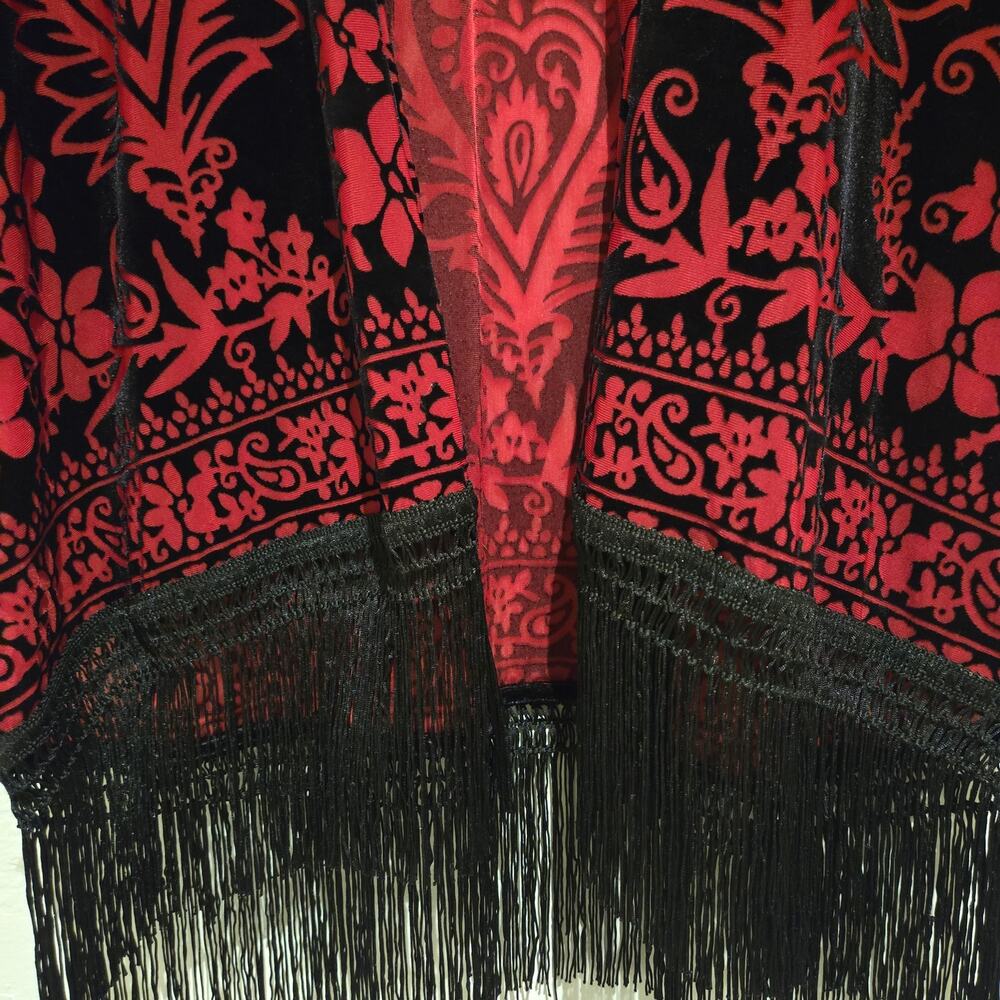Urban Outfitters Burnout Velvet Kimono Red Floral Paisley Fringe Wrap OS - Picture 4 of 10